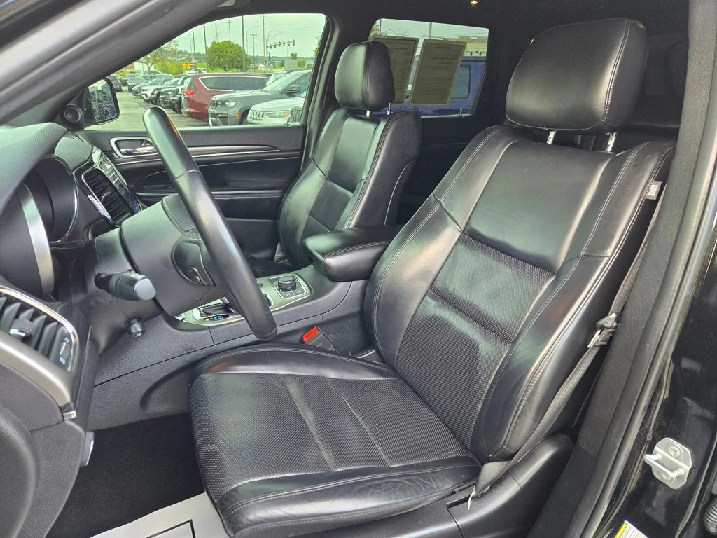 Used 2019 Black Jeep Limited image 18