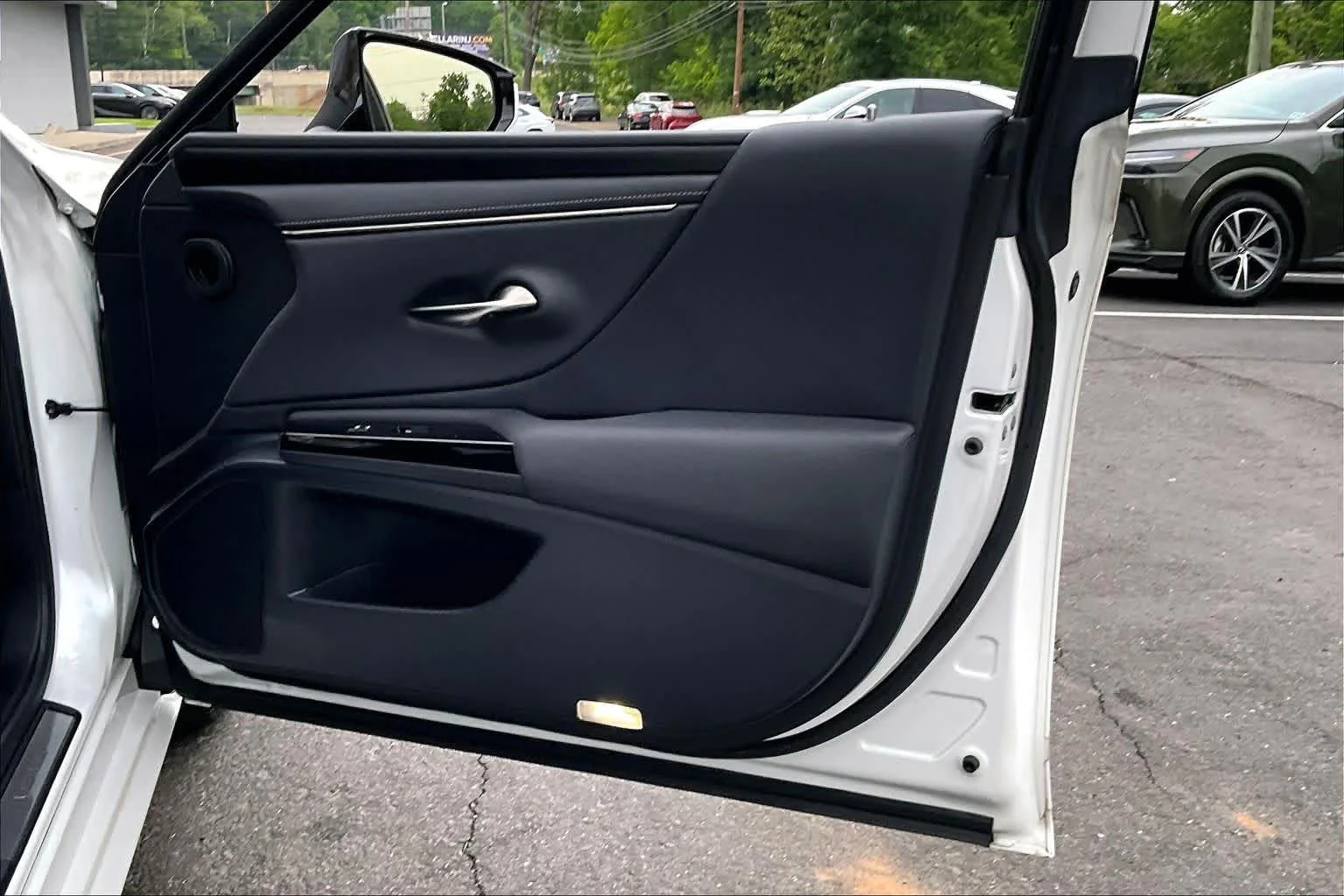 Certified Used 2022 EMINENT WHITE PEARL Lexus  image 28