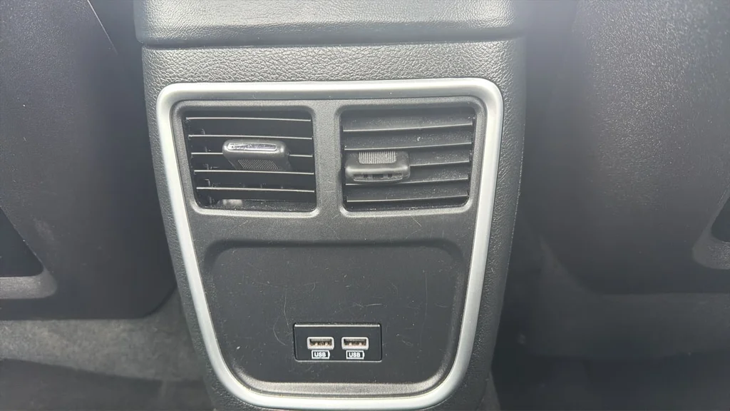 Used 2023 B5 Blue Pearlcoat Dodge Scat Pack image 17