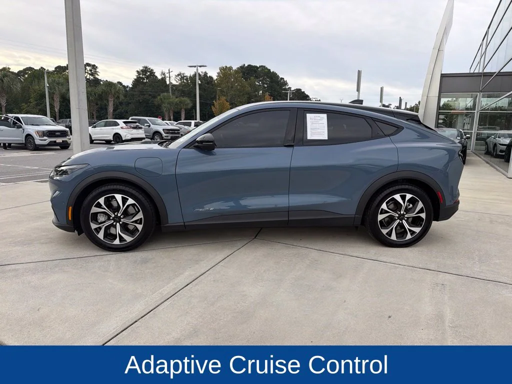 Used 2024 Vapor Blue Metallic Ford Select image 4