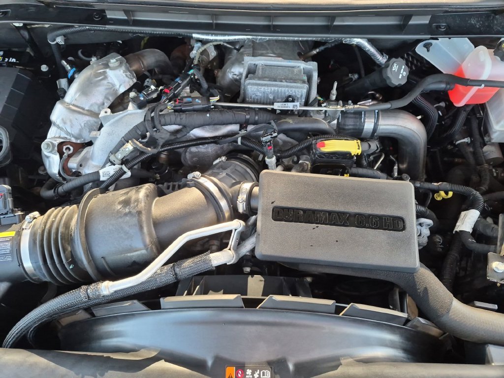 Used 2021 White GMC SLT image 13