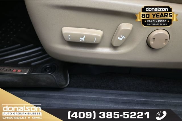 Used 2022 White Toyota SR5 Premium image 9