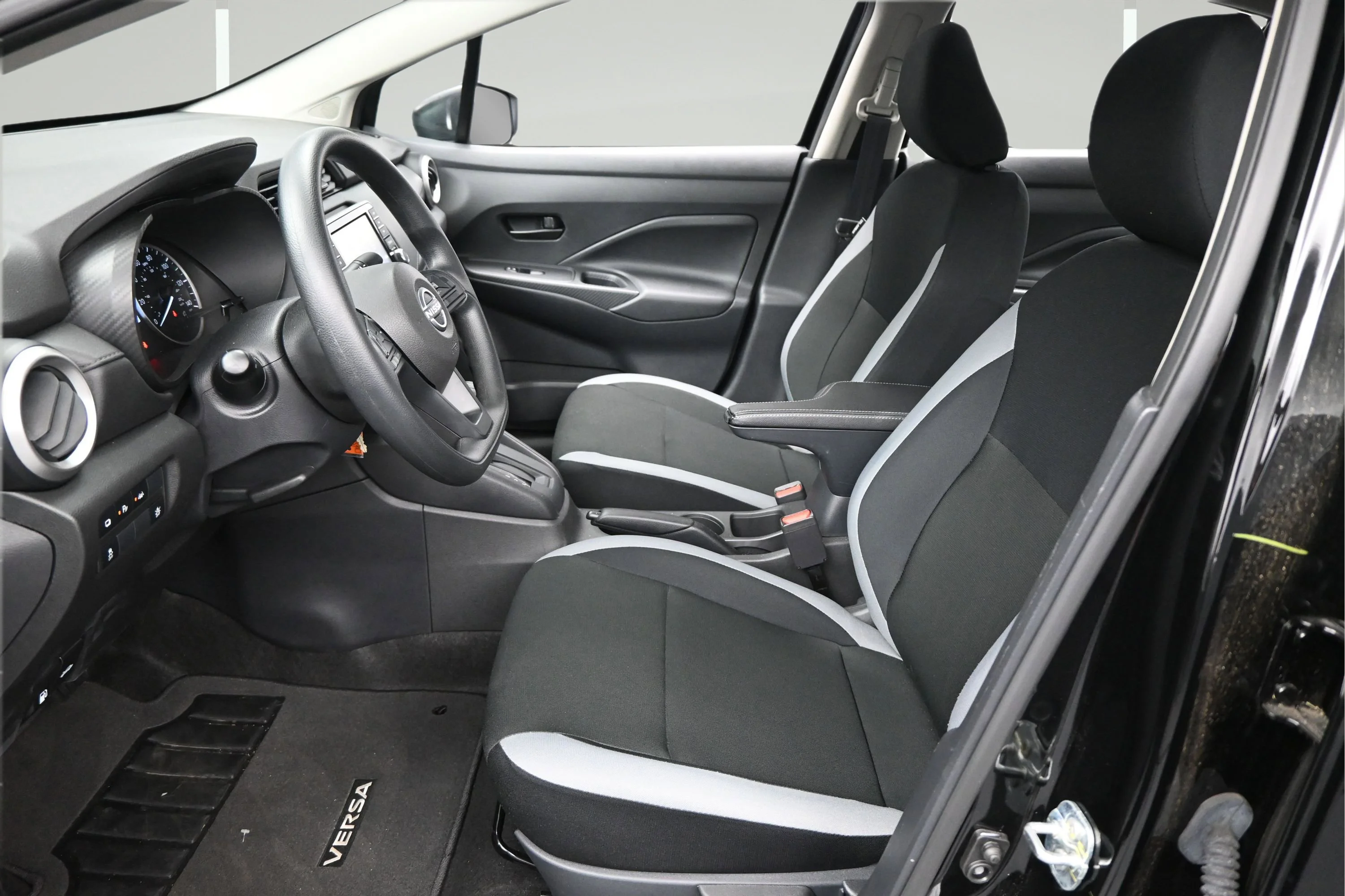 Certified Used 2025 Super Black Nissan S image 9