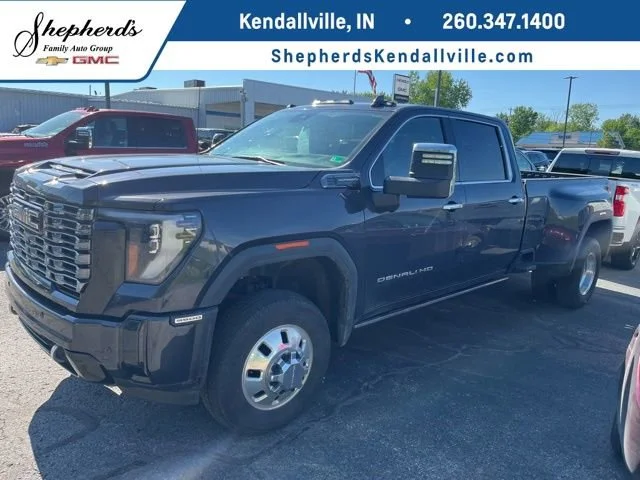2025 GMC Sierra 4WD Crew Cab LB DRW Denali Ultimate's photo