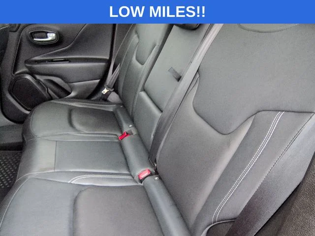 Used 2022 Red Jeep Limited image 28