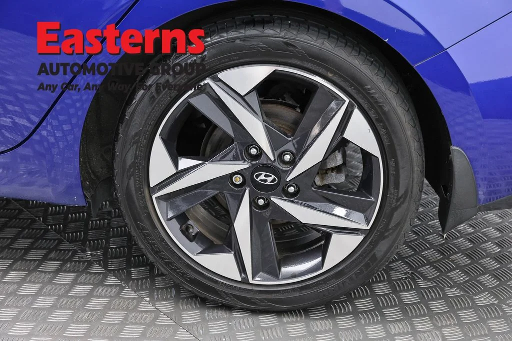 Used 2022 Blue Hyundai SEL image 33