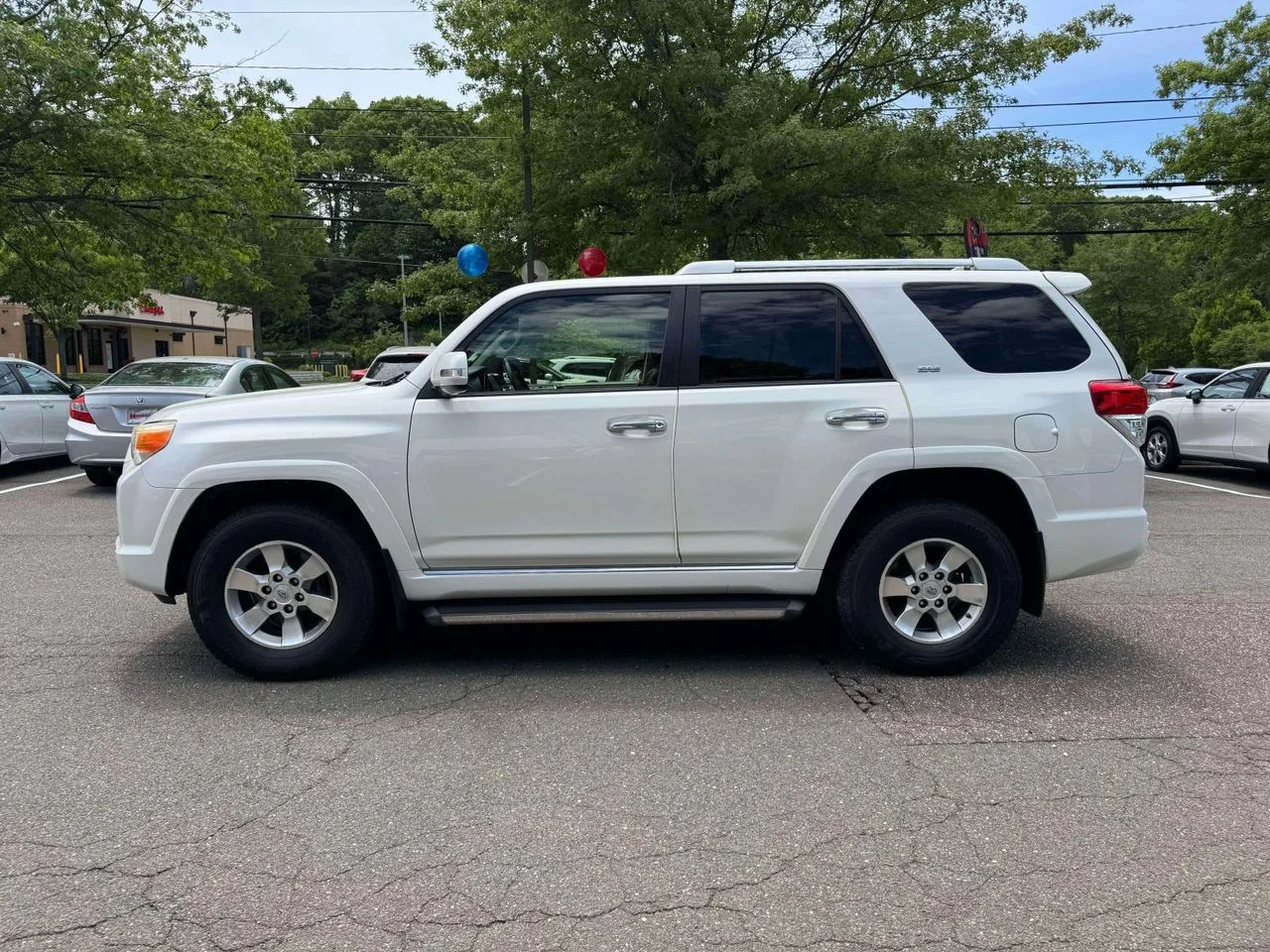 Used 2013 Blizzard Pearl Toyota SR5 image 4