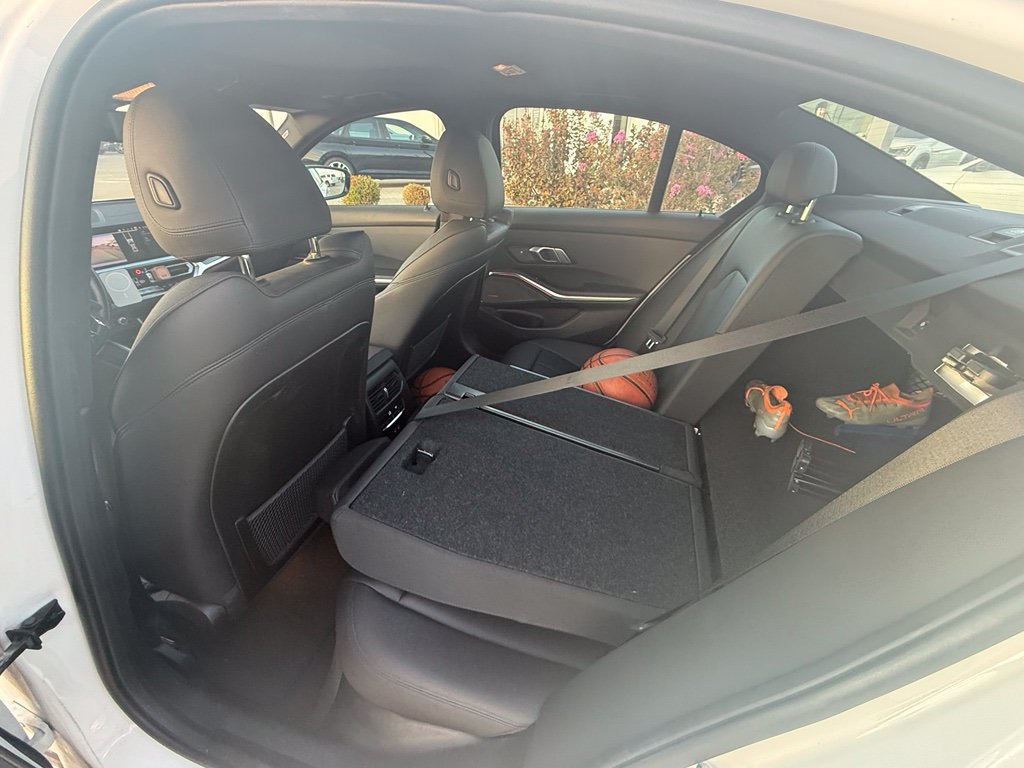 Used 2021 Alpine White BMW 330i image 11