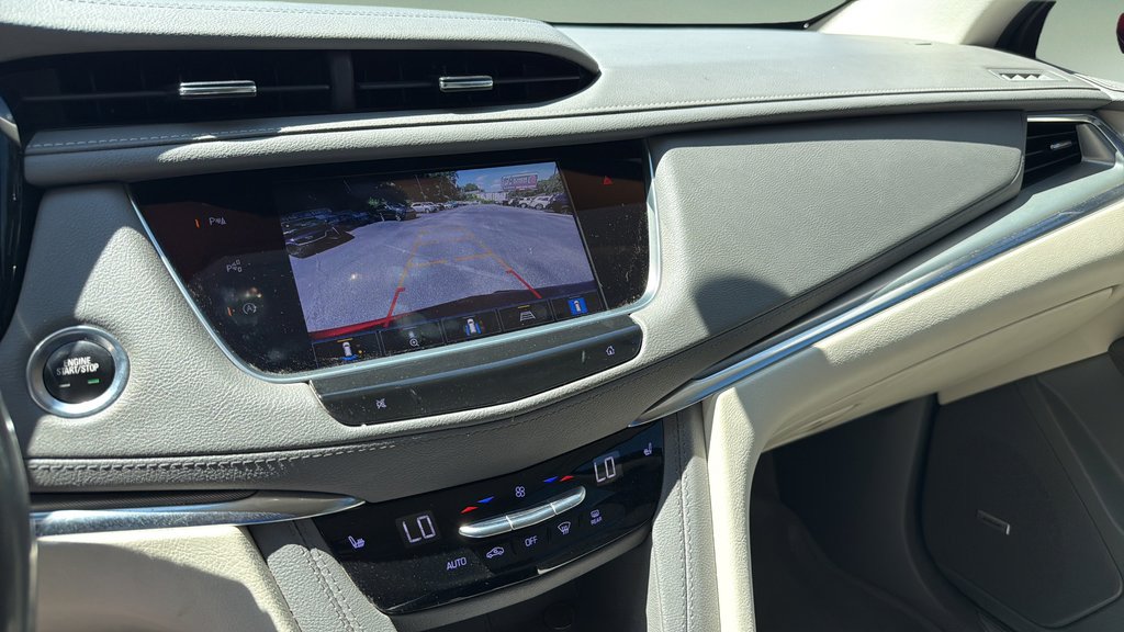 Used 2022 INFRARED TINTCOAT Cadillac AWD Premium Luxury image 41