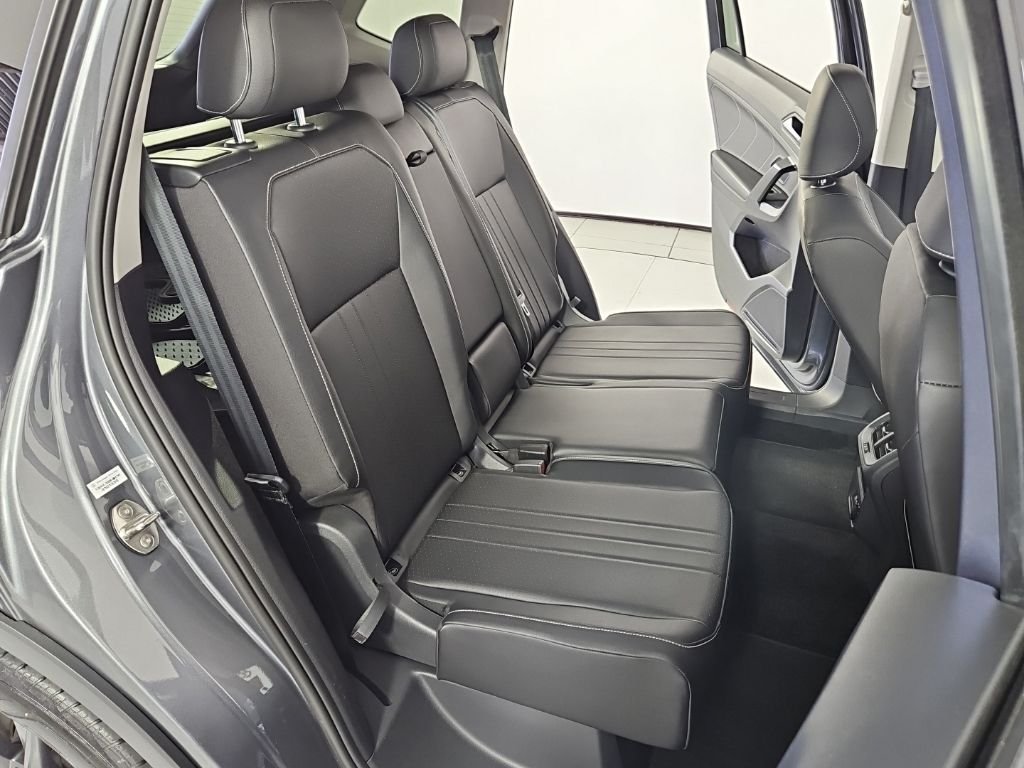 2023 Volkswagen Tiguan SE - Photo 20