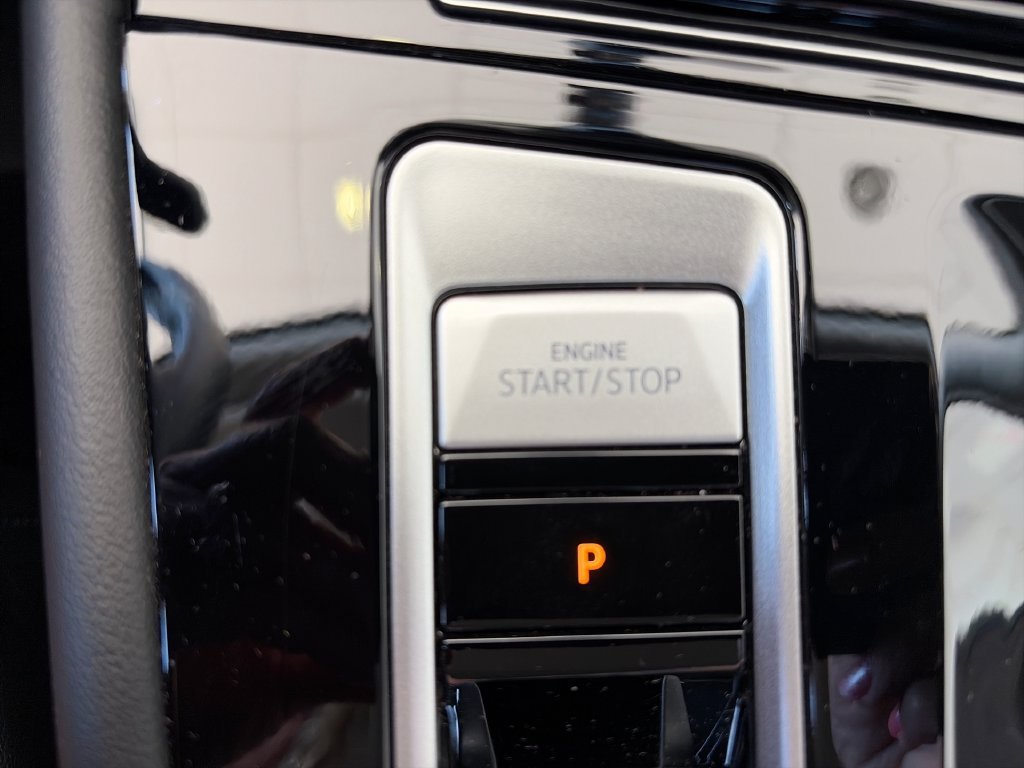 2024 Volkswagen Atlas SE w/Tech - Photo 17
