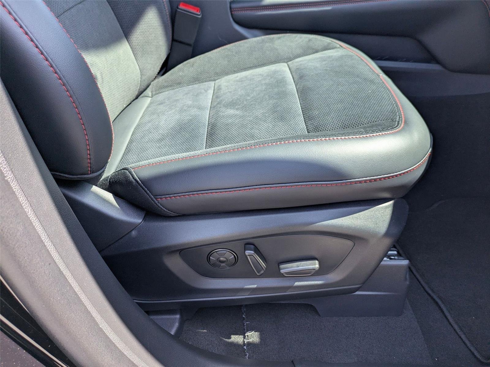 New 2026 Agate Black Metallic Ford ST image 36