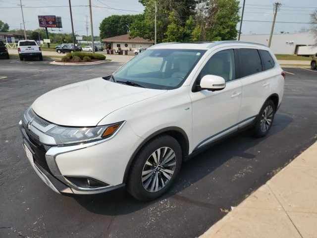 Used 2020 Mitsubishi Outlander GT with VIN JA4JZ4AX4LZ015849 for sale in Manitowoc, WI