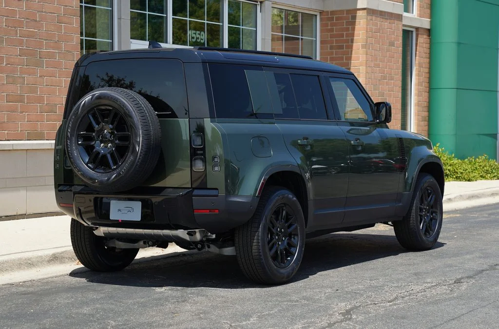 New 2026 Woolstone Green Land Rover S image 6