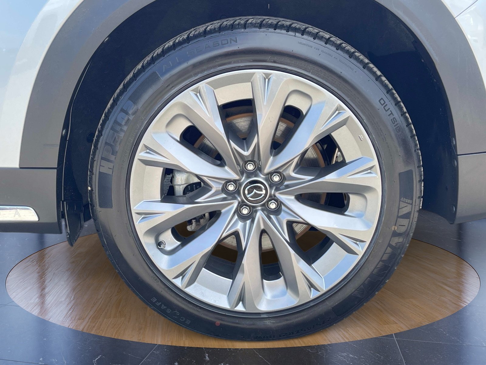 Certified Used 2024 Silver Mazda 3.3 Turbo Premium image 30