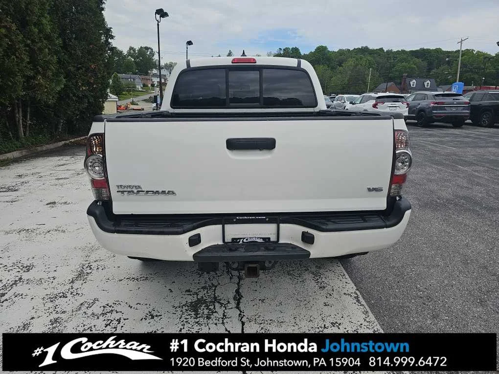 Used 2015 Super White Toyota  image 6