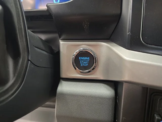 New 2026 Oxford White Ford F-250® XLT image 37