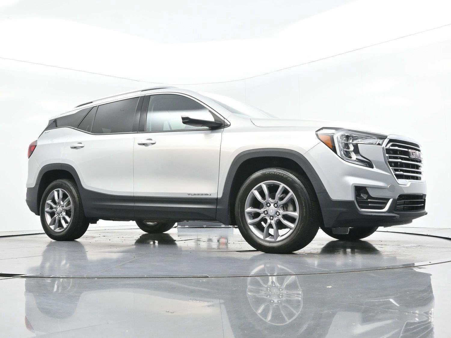 Used 2022 QUICKSILVER METALLIC GMC SLT image 42