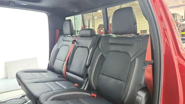 New 2026 Molten Red Pearl-Coat Exterior Paint RAM Laramie image 20