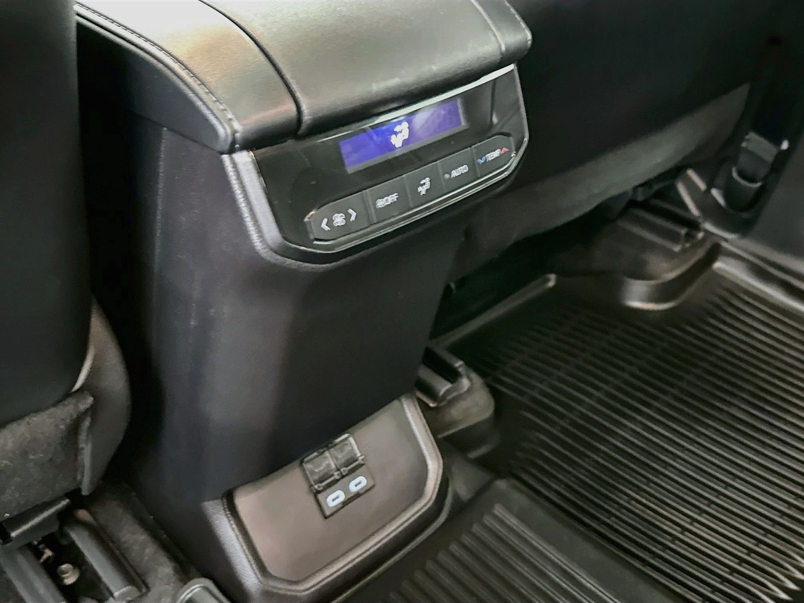 Used 2023 Pearl Toyota XLE image 26