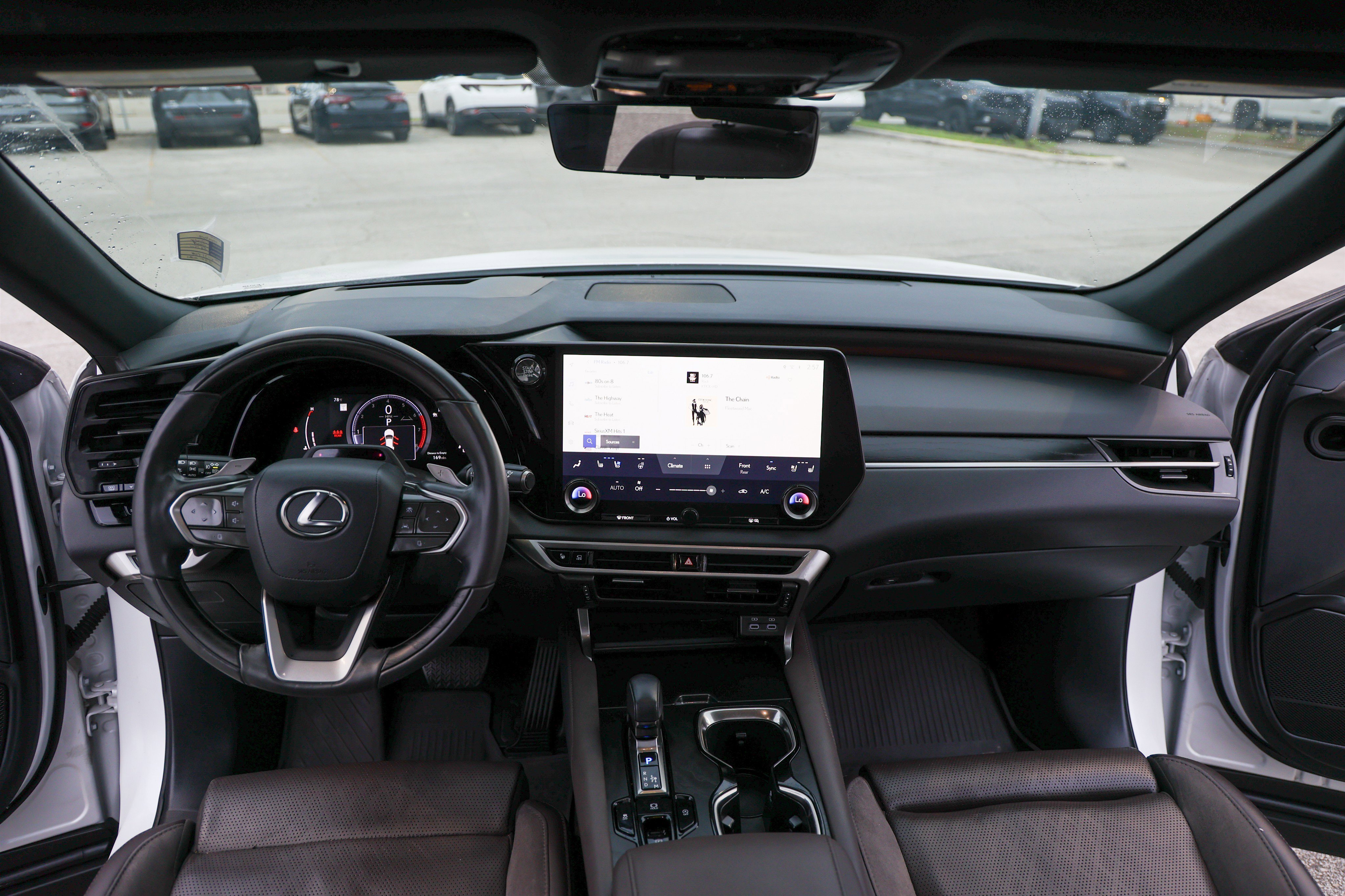 Used 2024 EMINENT WHITE PEA Lexus RX 350 Luxury image 46