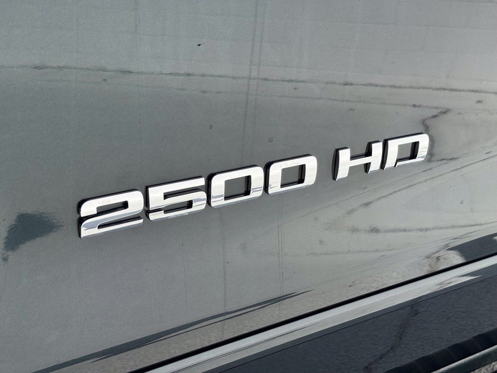 Used 2018 Gray Chevrolet LT image 15