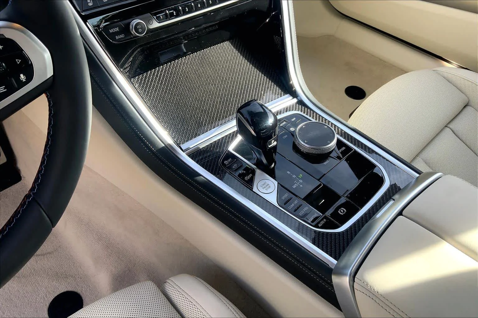 New 2026 Dravit Grey Metallic BMW M850i image 7