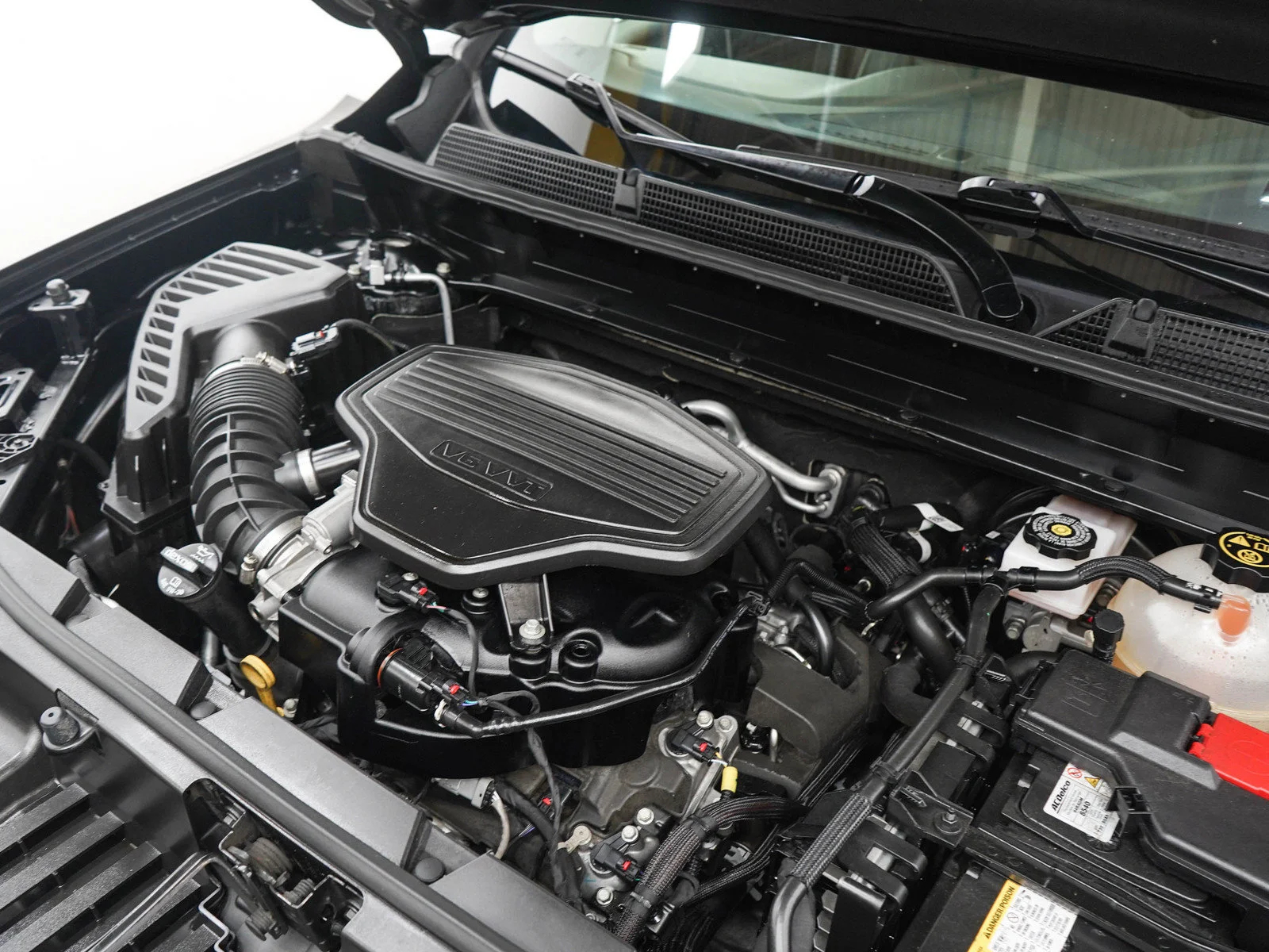 Used 2023 EBONY TWILIGHT METALLIC GMC Denali image 30