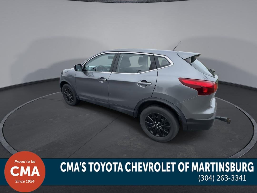 Used 2019 Gun Metallic Nissan S image 6
