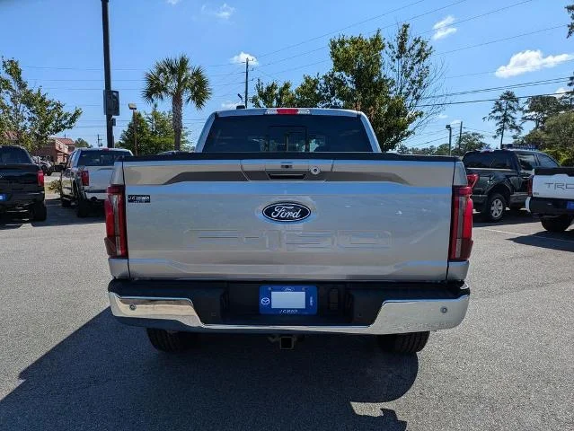 New 2026 Iconic Silver Metallic Ford Lariat image 37