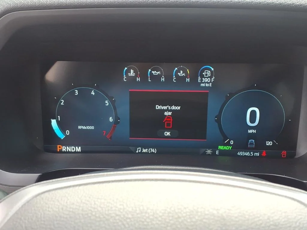 Used 2024 Gray Ford XLT image 19