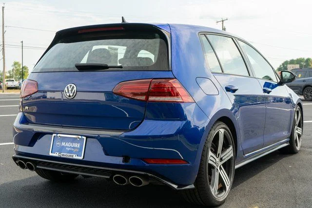 Used 2019 Blue Volkswagen DCC & Navigation 4Motion image 6