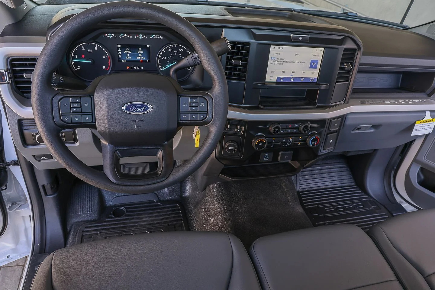 New 2026 Oxford White Ford F-450® XL image 21