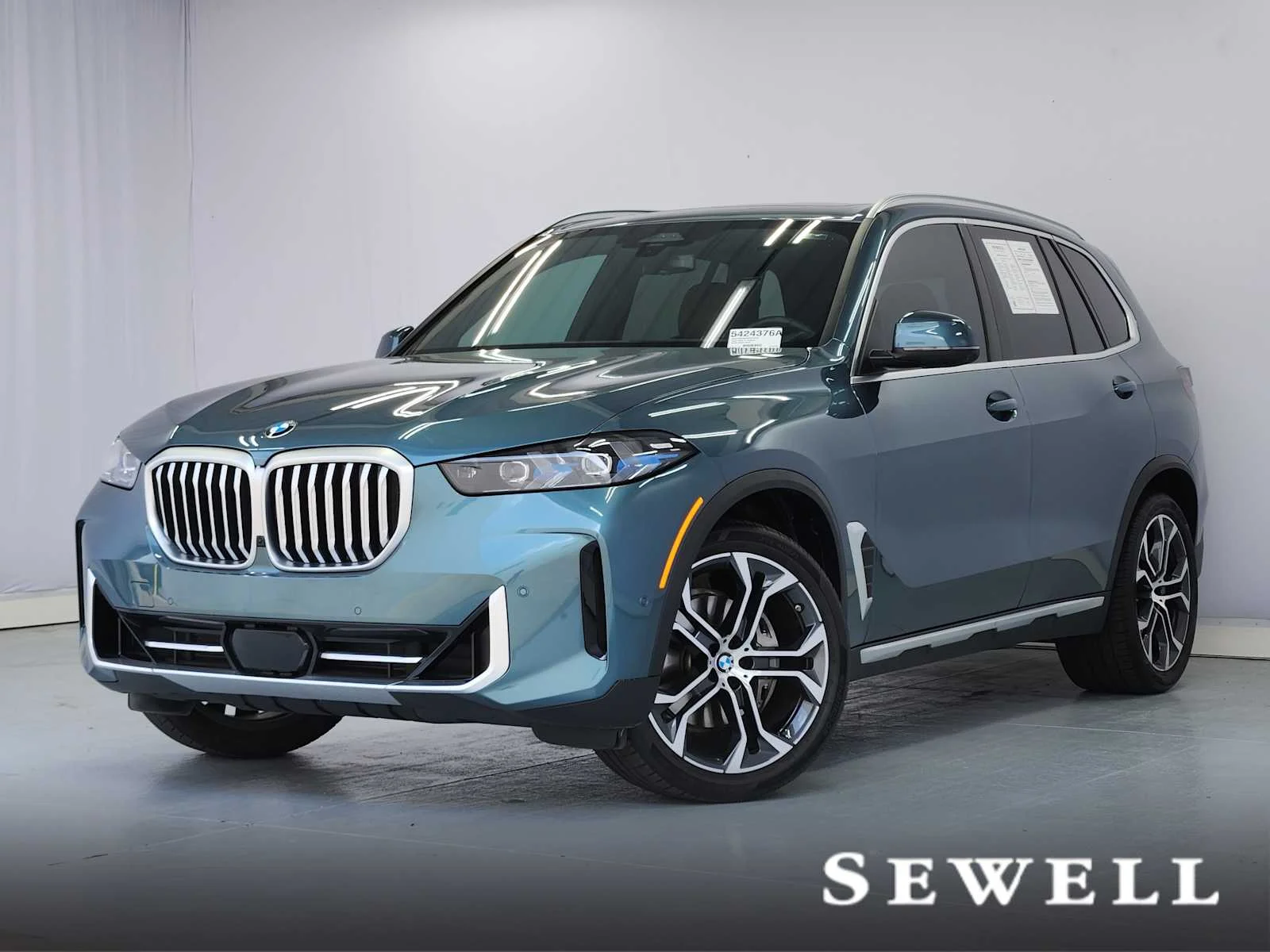 2025 BMW X5 sDrive40i's photo