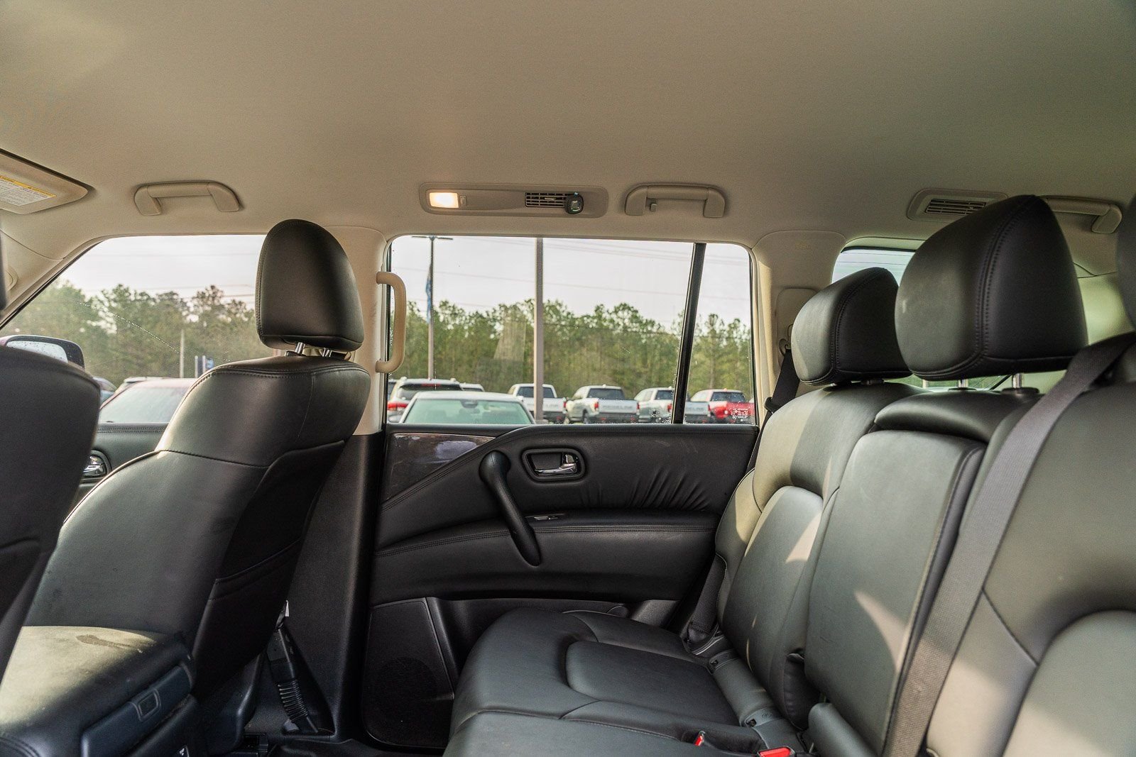 2023 Nissan Armada SV - Photo 21