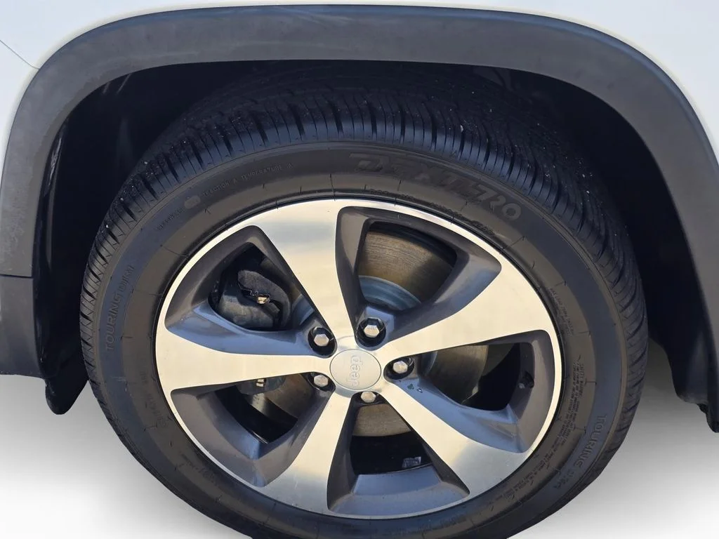 Used 2019 White Jeep Limited image 12