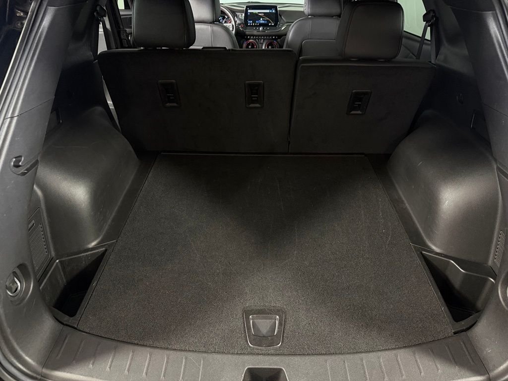Used 2025 Black Chevrolet RS image 17