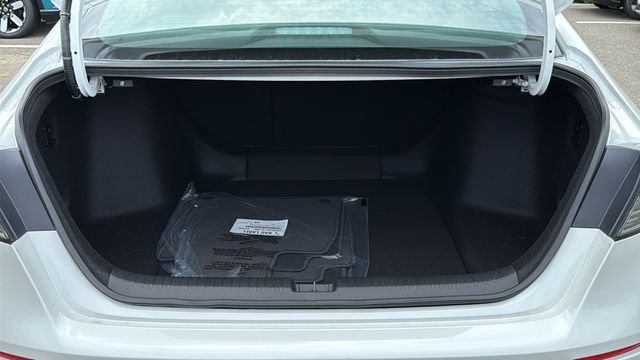 New 2026 Platinum White Pearl Honda SE image 26