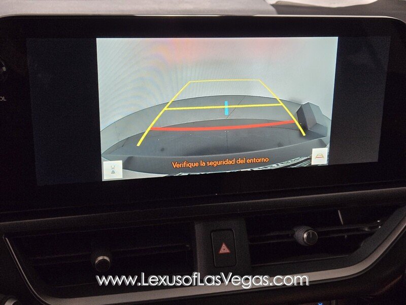 2025 Lexus UX 300h Premium - Photo 20