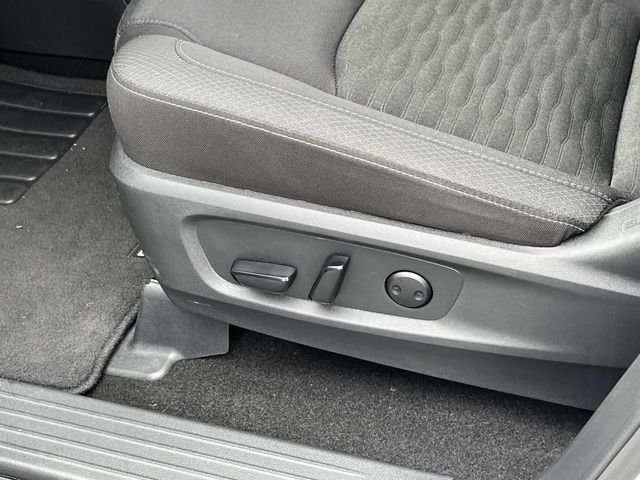 Used 2025 Silver Nissan SV image 29