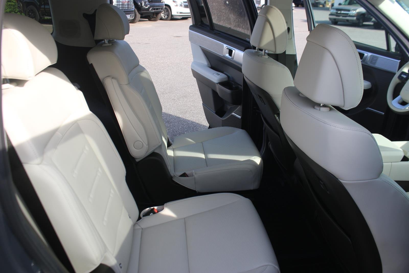 Used 2024 Ecotronic Gray Hyundai Calligraphy image 40