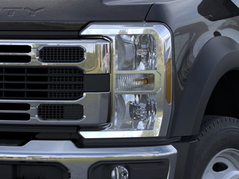 New 2026 Agate Black Metallic Ford F-550® XLT image 18