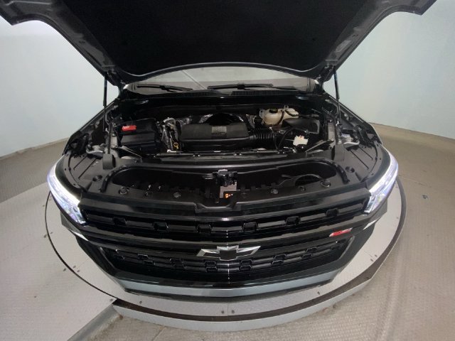 Used 2023 Gray Chevrolet Z71 image 27