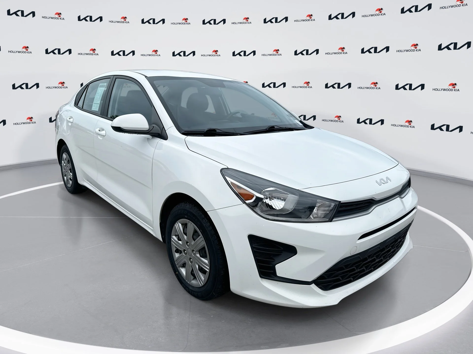 2023 Kia Rio S iVT's photo