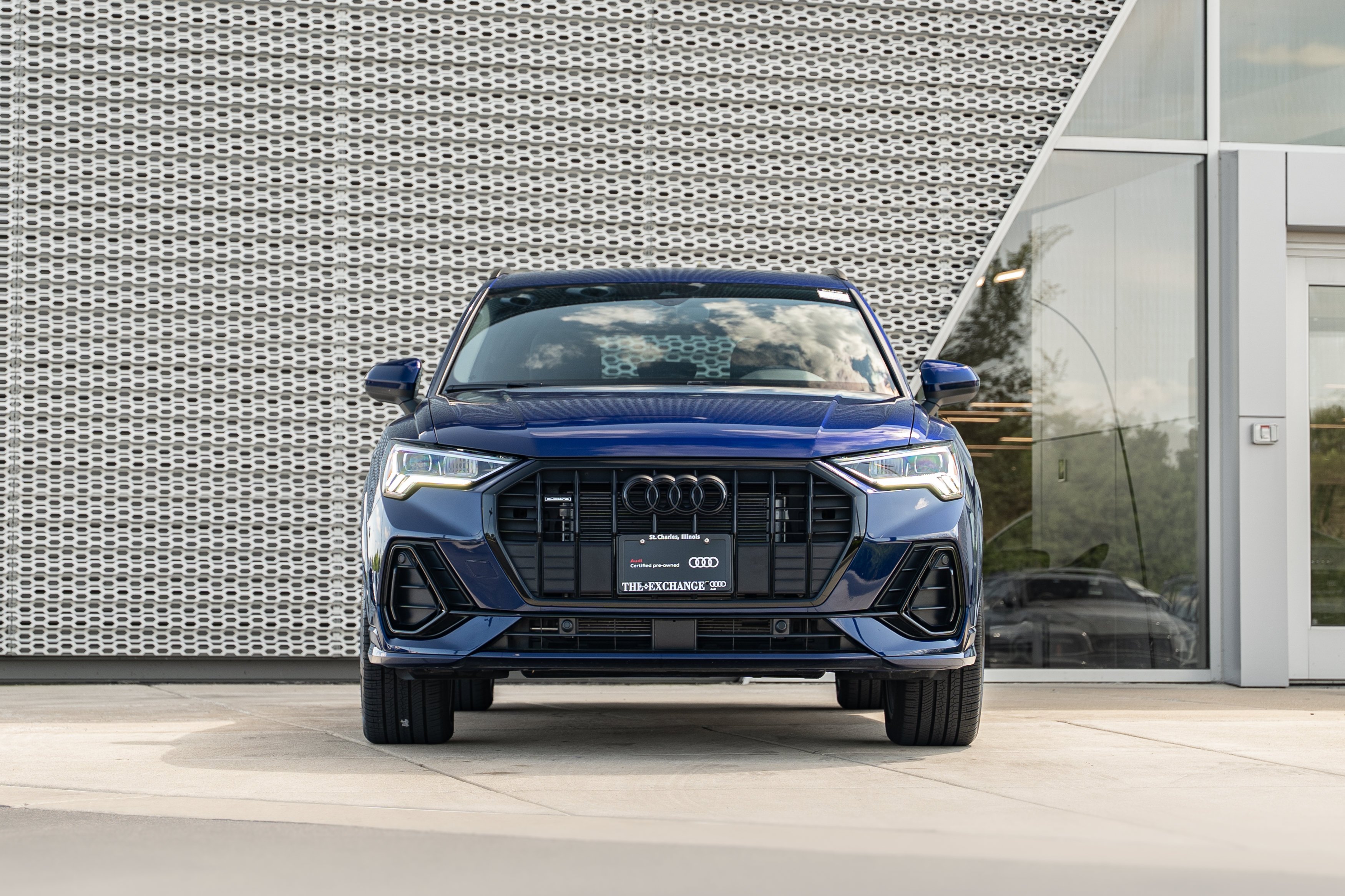 Certified Used 2025 Navarra Blue Metallic Audi S line Premium image 29