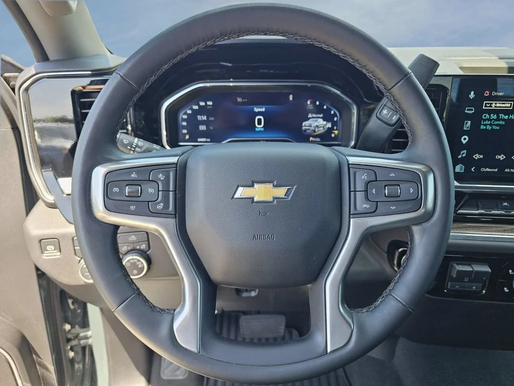 Used 2025 Cypress Gray Chevrolet LT image 19