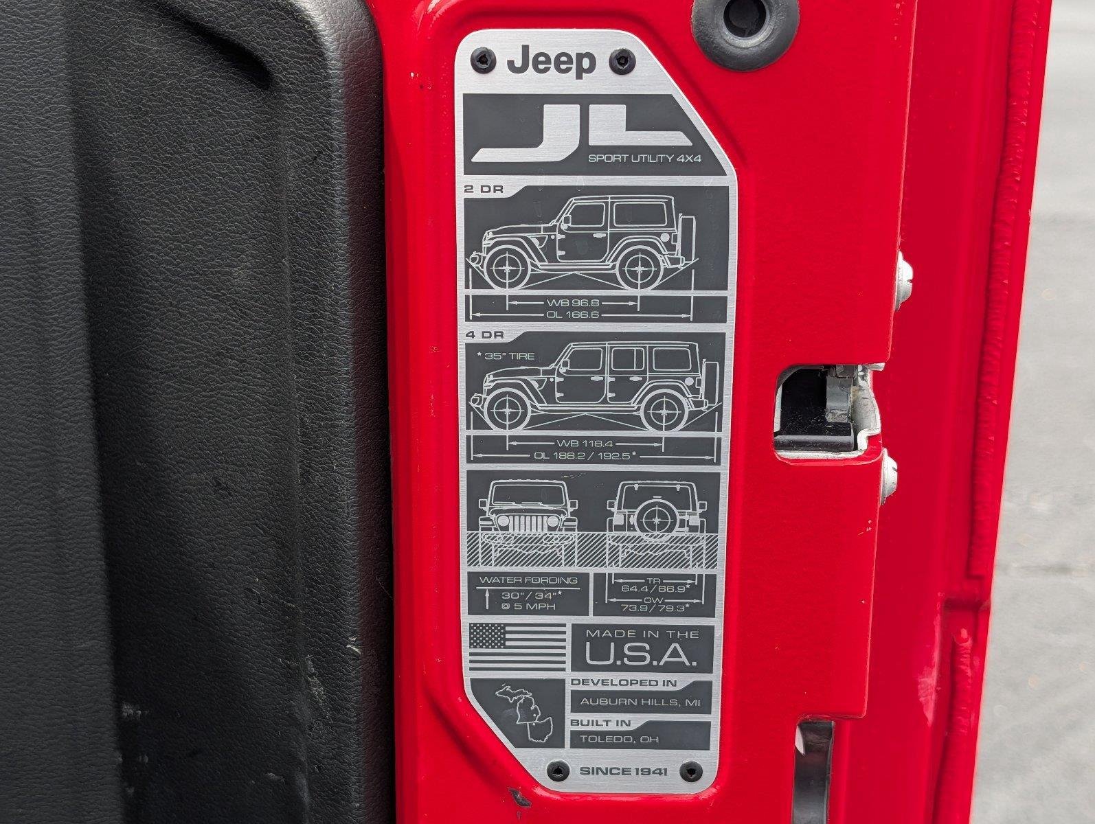 Used 2025 Firecracker Red Clearcoat Jeep Sahara image 32