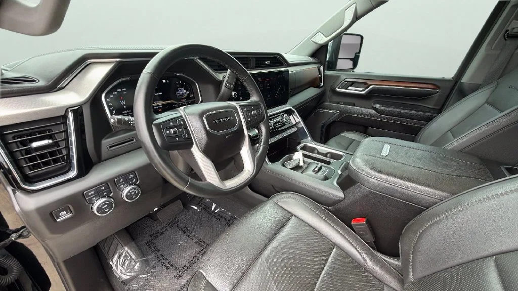 Used 2024 Onyx Black GMC Denali image 19