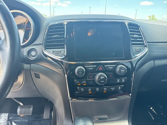 Used 2021 Black Jeep Laredo X image 18