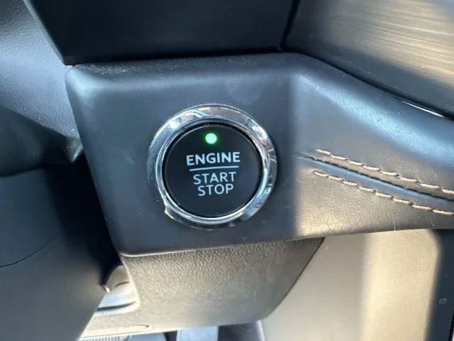 Used 2023 White Ford Platinum image 43